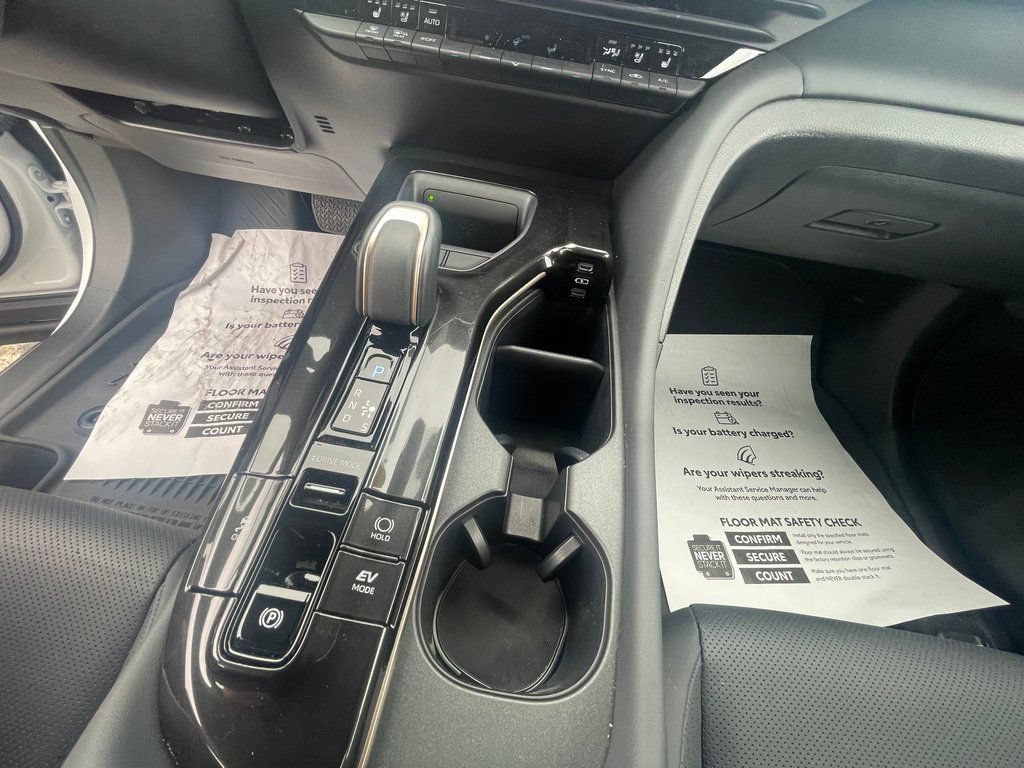New 2025 Toyota Crown Signia w/ Advanced Technology Package AWD/4WD image 8
