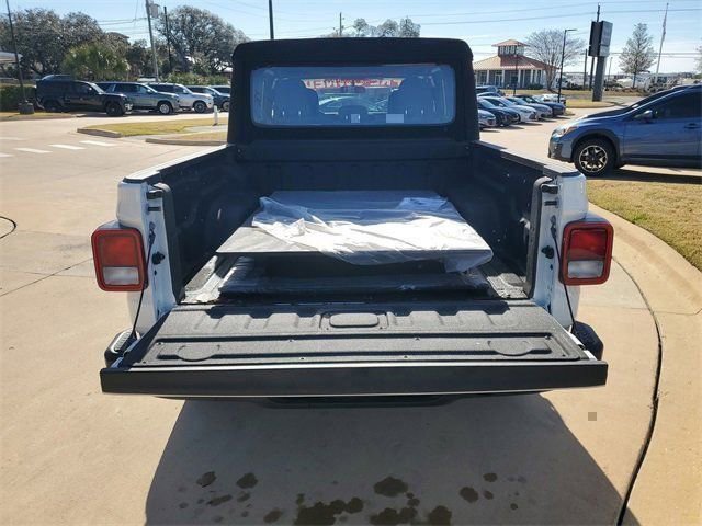 Used 2024 Jeep Gladiator Sport image 35