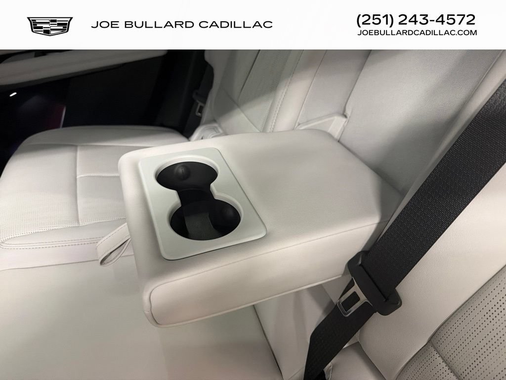 New 2027 Cadillac Optiq Luxury AWD/4WD image 17