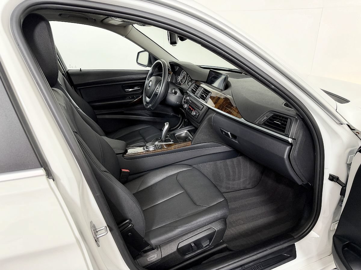 Used 2015 BMW 328i Sedan RWD image 45
