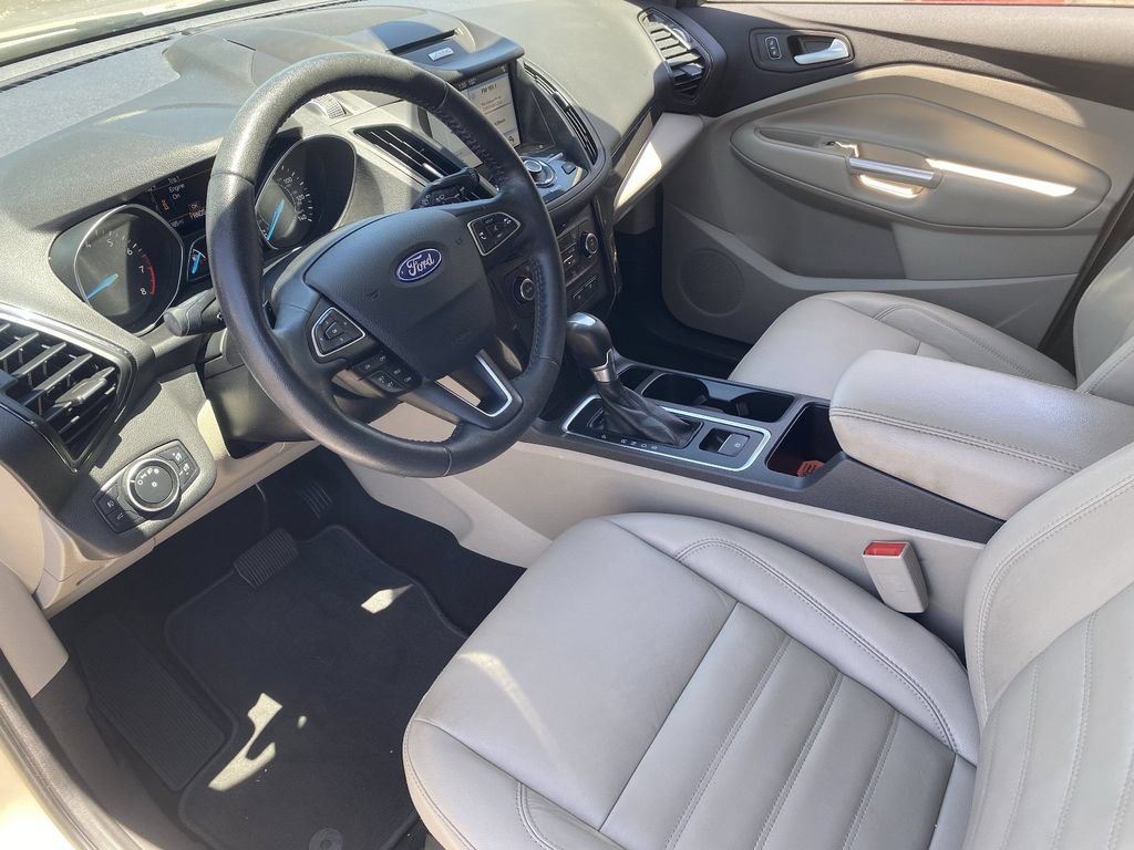 Used 2017 Ford Escape Titanium FWD image 16