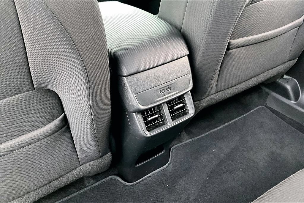 Used 2025 Chevrolet Equinox LT AWD/4WD image 28