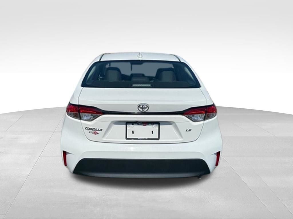 Used 2024 Toyota Corolla LE FWD image 5