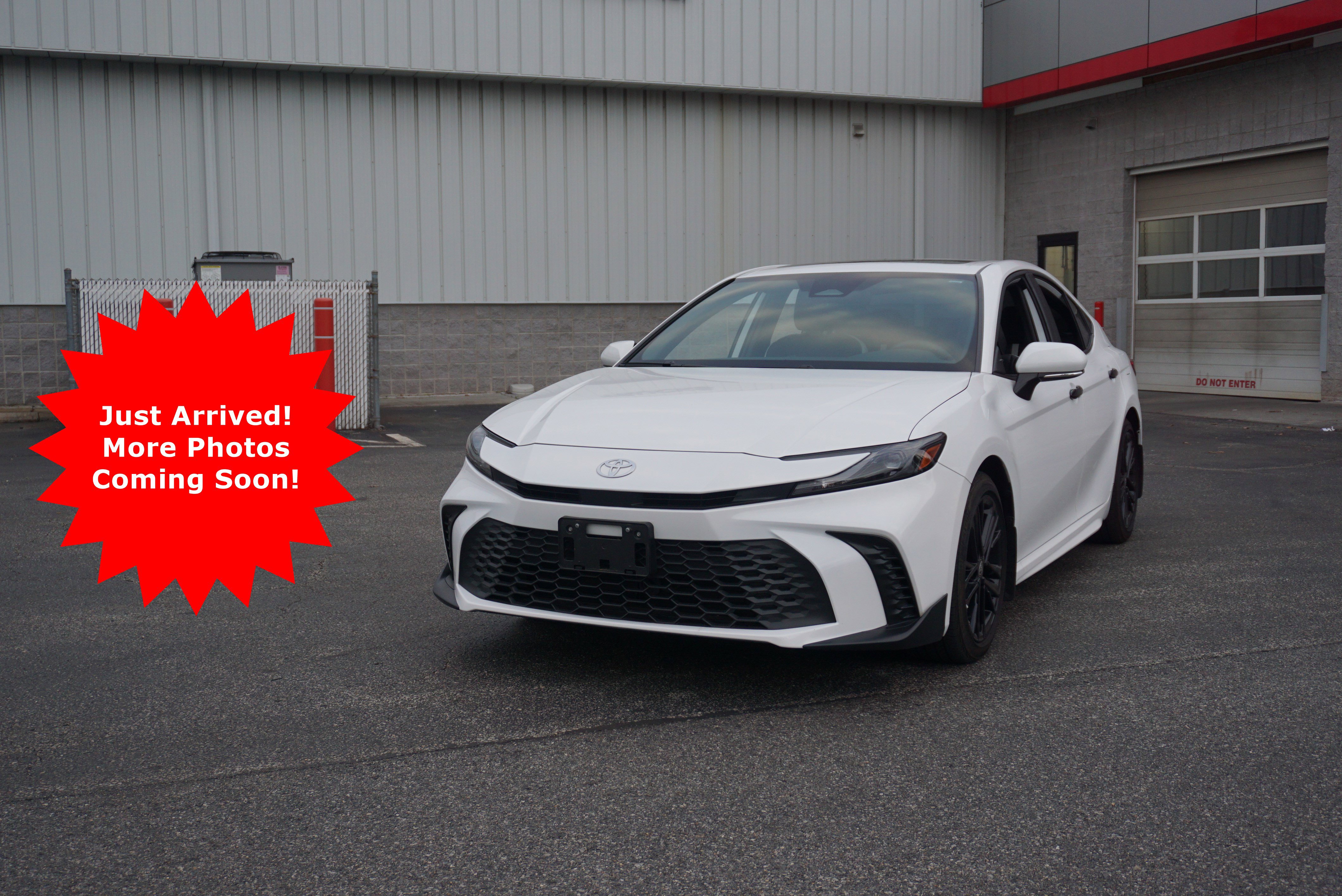 Used 2025 Toyota Camry SE