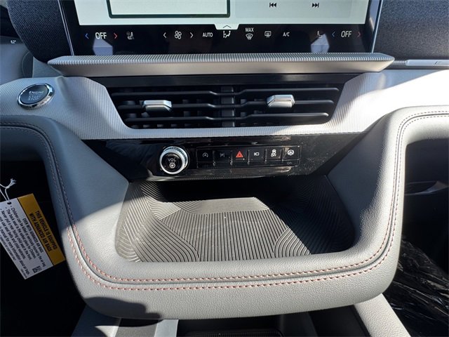 New 2026 Ford Explorer Active w/ Active Comfort Package image 33