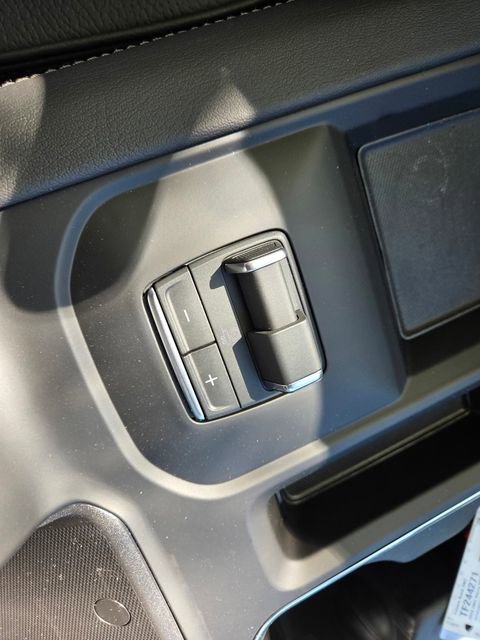New 2026 GMC Sierra 3500 Denali w/ Denali Reserve Package image 17