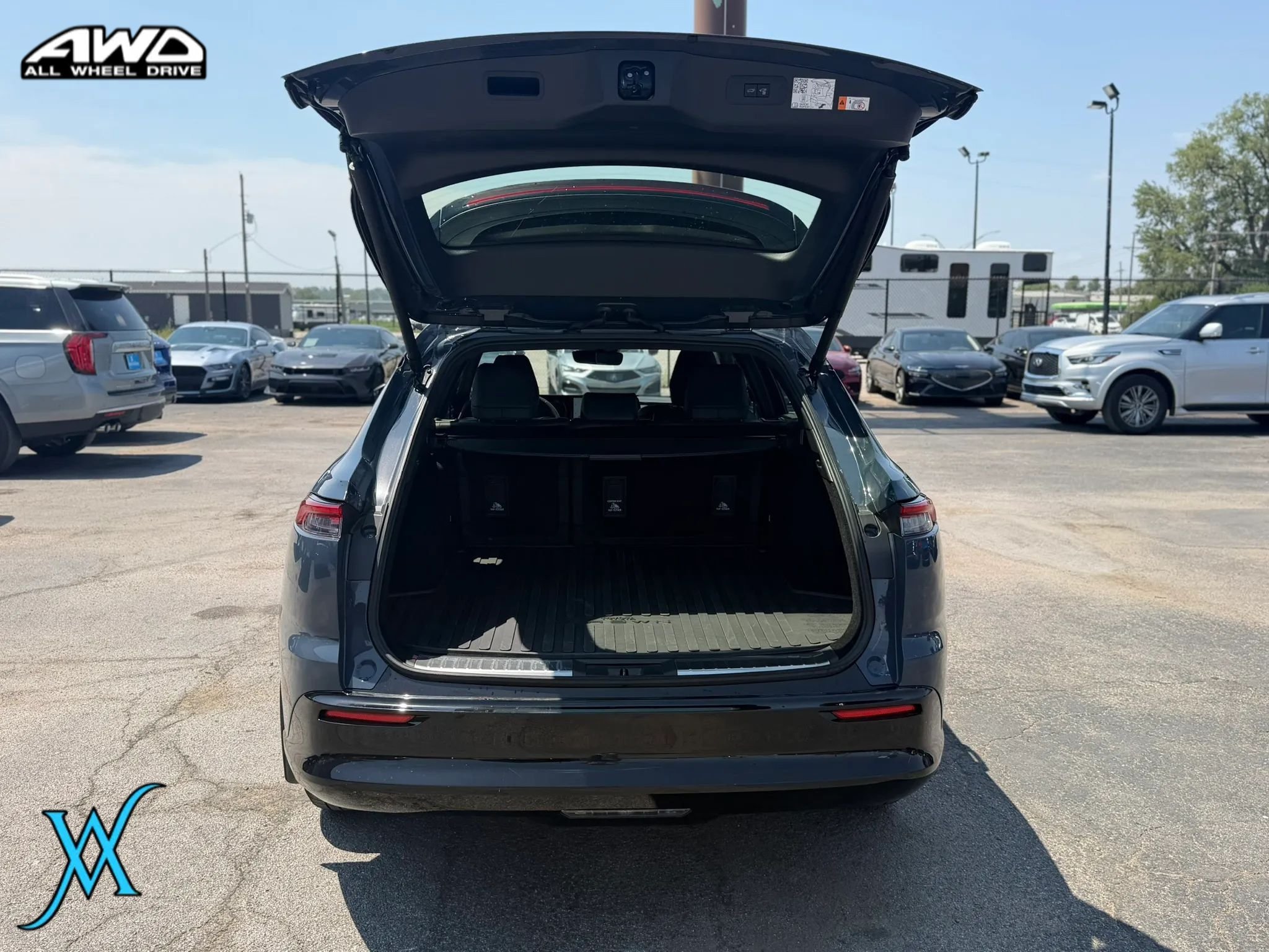 Used 2025 Toyota Crown Signia AWD/4WD image 38