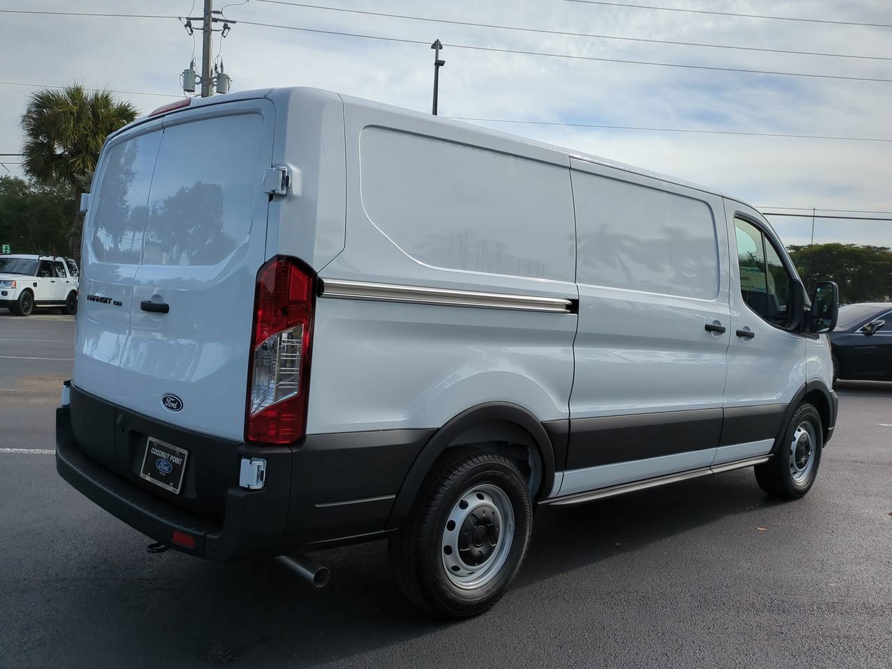 New 2026 Ford Transit 150 Low Roof w/ Load Area Protection Package RWD image 4