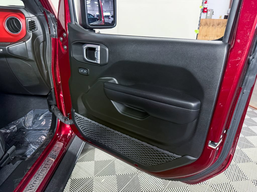 Used 2021 Jeep Wrangler Rubicon w/ Steel Bumper Group AWD/4WD image 49
