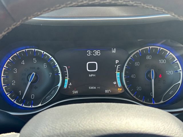 Used 2024 Chrysler Pacifica Touring-L FWD image 15