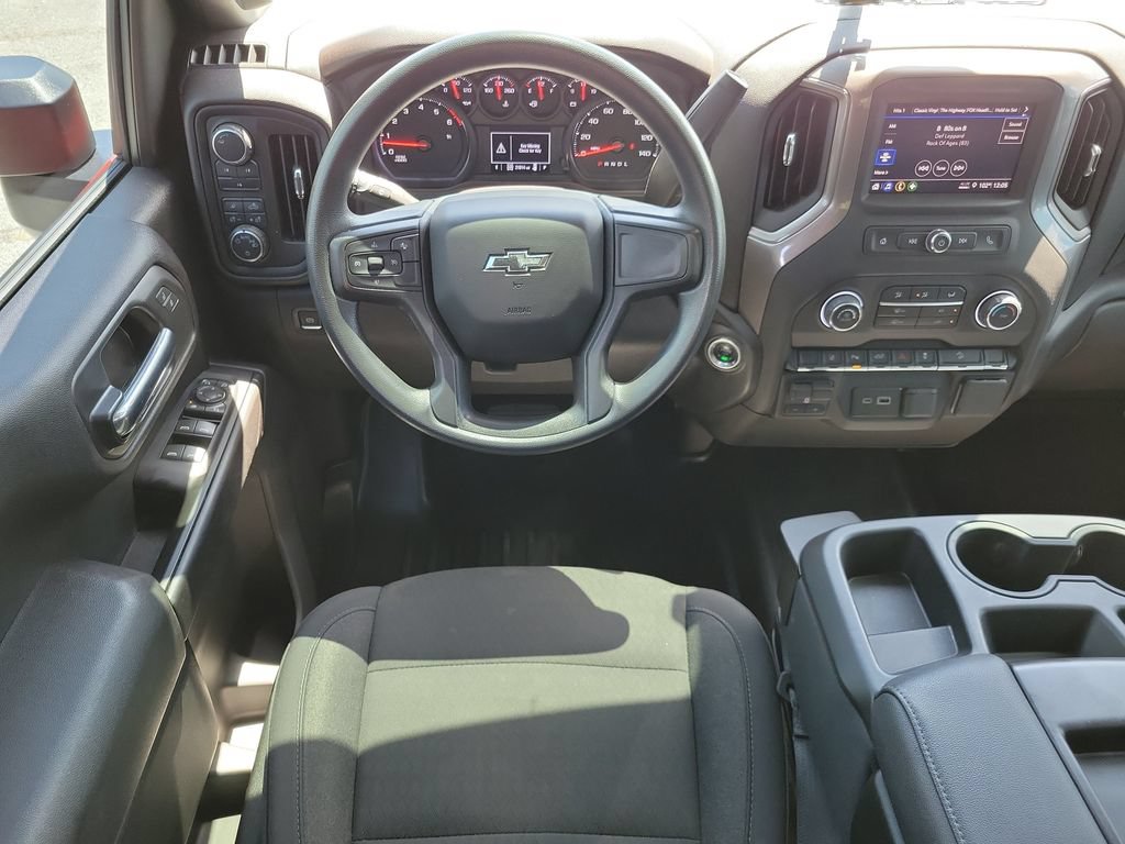 Used 2025 Chevrolet Silverado 2500 Custom w/ Custom Value Package AWD/4WD image 19
