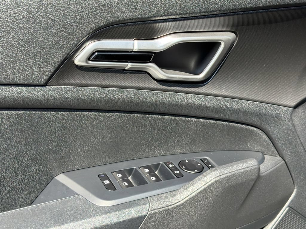 New 2027 Kia Sportage S FWD image 16