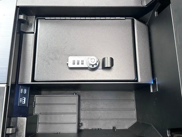 Used 2024 Toyota Sequoia Platinum image 29