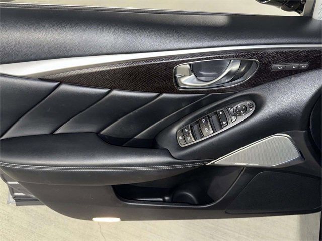 Used 2022 INFINITI Q50 Sensory image 19