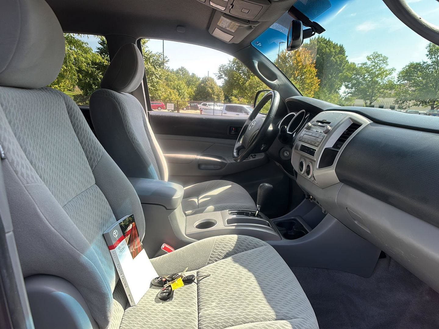 Used 2011 Toyota Tacoma 4x4 Double Cab w/ SR5 Pkg #2 image 21