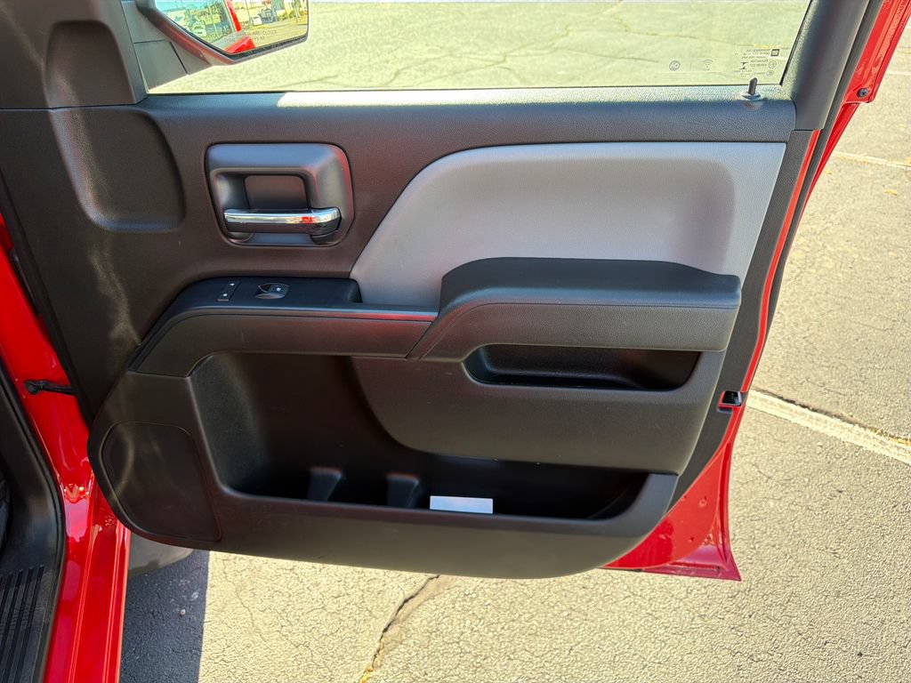 Used 2019 Chevrolet Silverado 1500 Custom w/ Custom Convenience Package AWD/4WD image 40