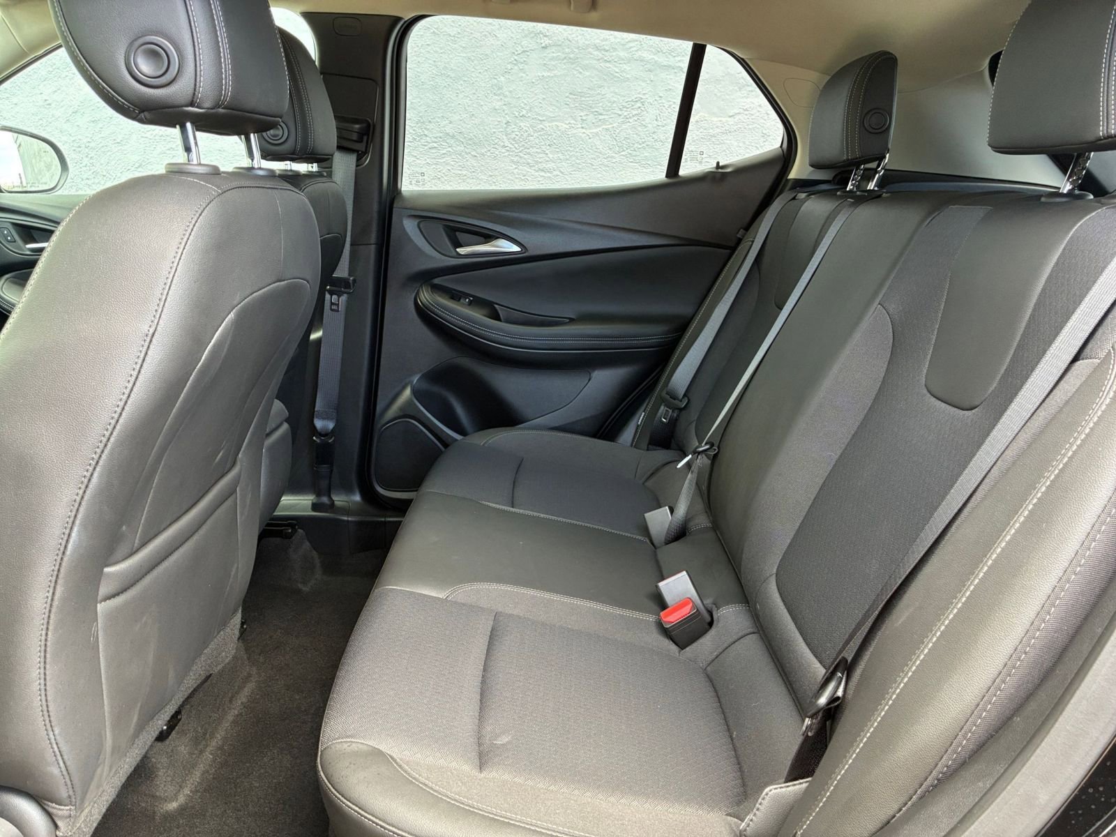 Used 2025 Buick Encore GX Preferred image 24