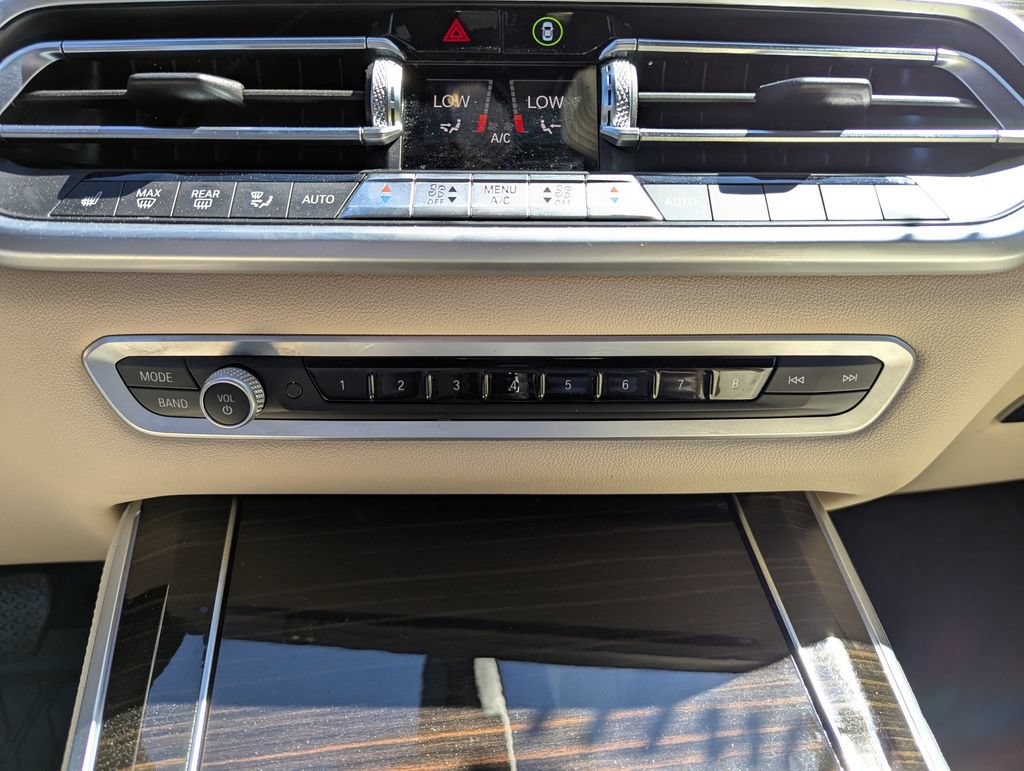Used 2021 BMW X5 xDrive40i w/ Premium Package AWD/4WD image 26
