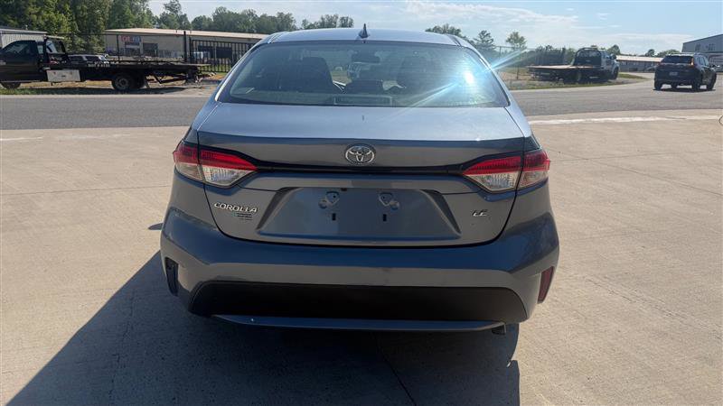 Used 2021 Toyota Corolla LE FWD image 4