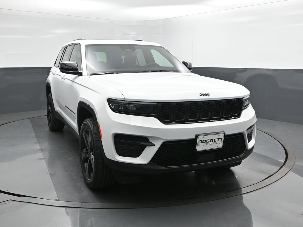 New 2025 Jeep Grand Cherokee Altitude image 22