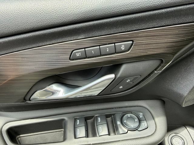Certified 2024 GMC Terrain SLT AWD/4WD image 19