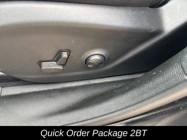 Certified 2023 Jeep Cherokee Altitude Lux w/ Lux Elite Package AWD/4WD image 18