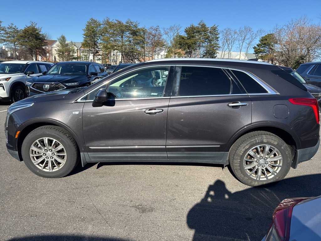 Used 2017 Cadillac XT5 Luxury w/ Driver Awareness Package image 6