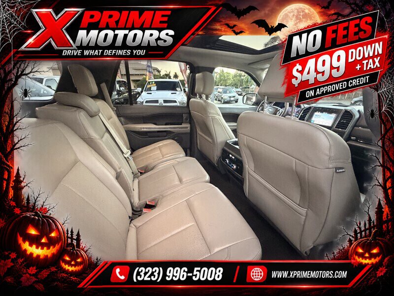 Used 2019 Ford Expedition XLT w/ Equipment Group 202A AWD/4WD image 35