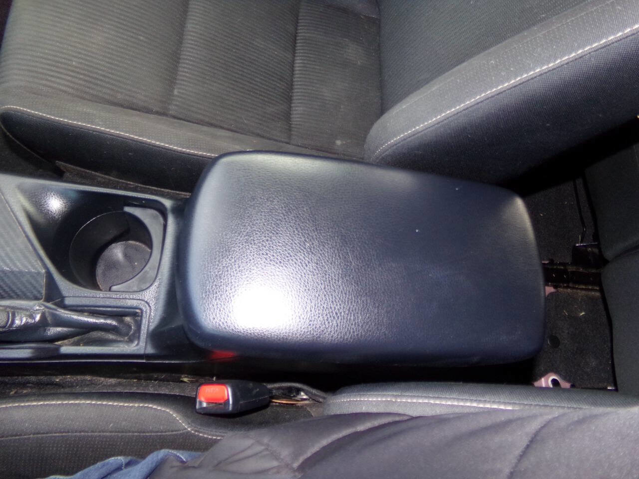 Used 2015 Toyota RAV4 XLE w/ Outdoor Package AWD/4WD image 62