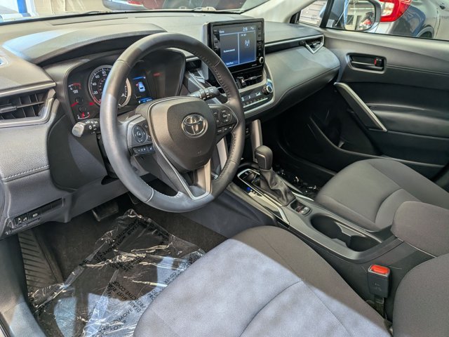 Used 2022 Toyota Corolla Cross LE w/ Moonroof Package FWD image 10