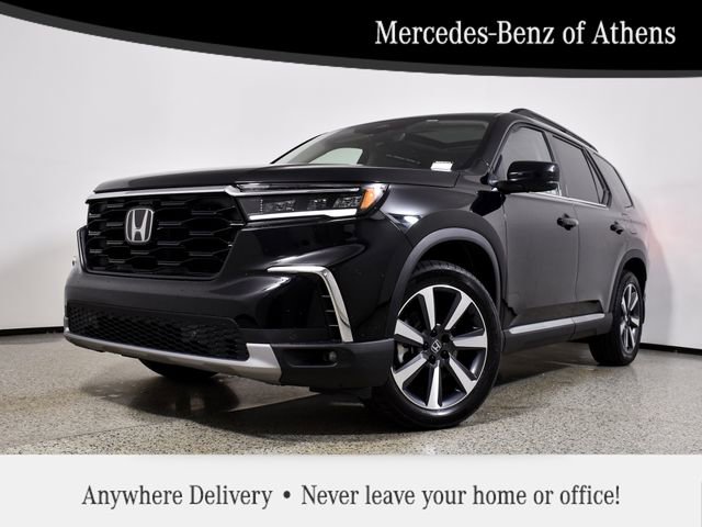 Used 2023 Honda Pilot Touring image 1