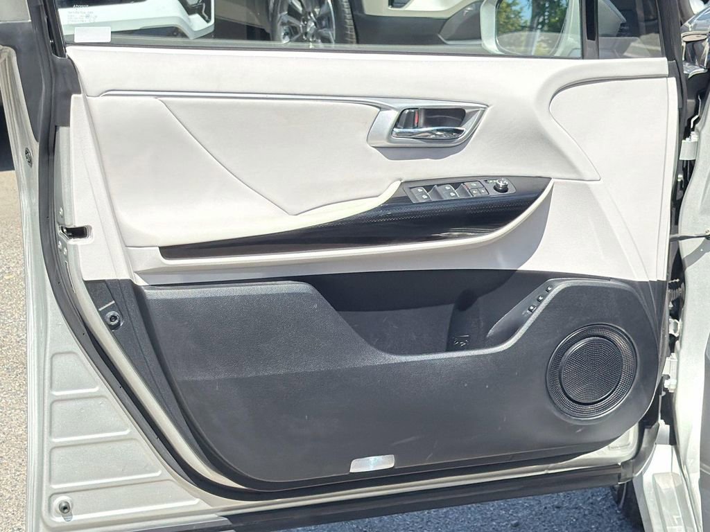 Used 2019 Toyota Mirai image 19