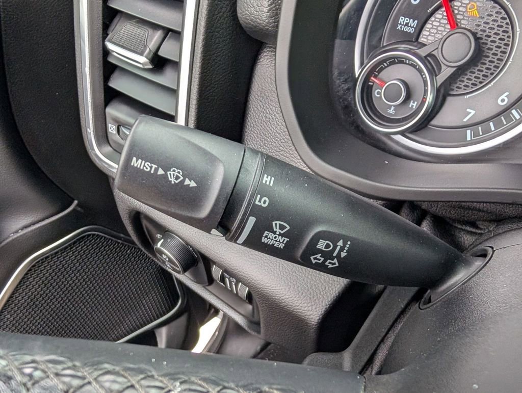 Used 2019 RAM 1500 Laramie AWD/4WD image 33