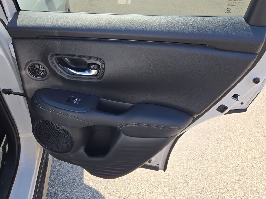 Certified 2025 Acura ADX AWD image 10