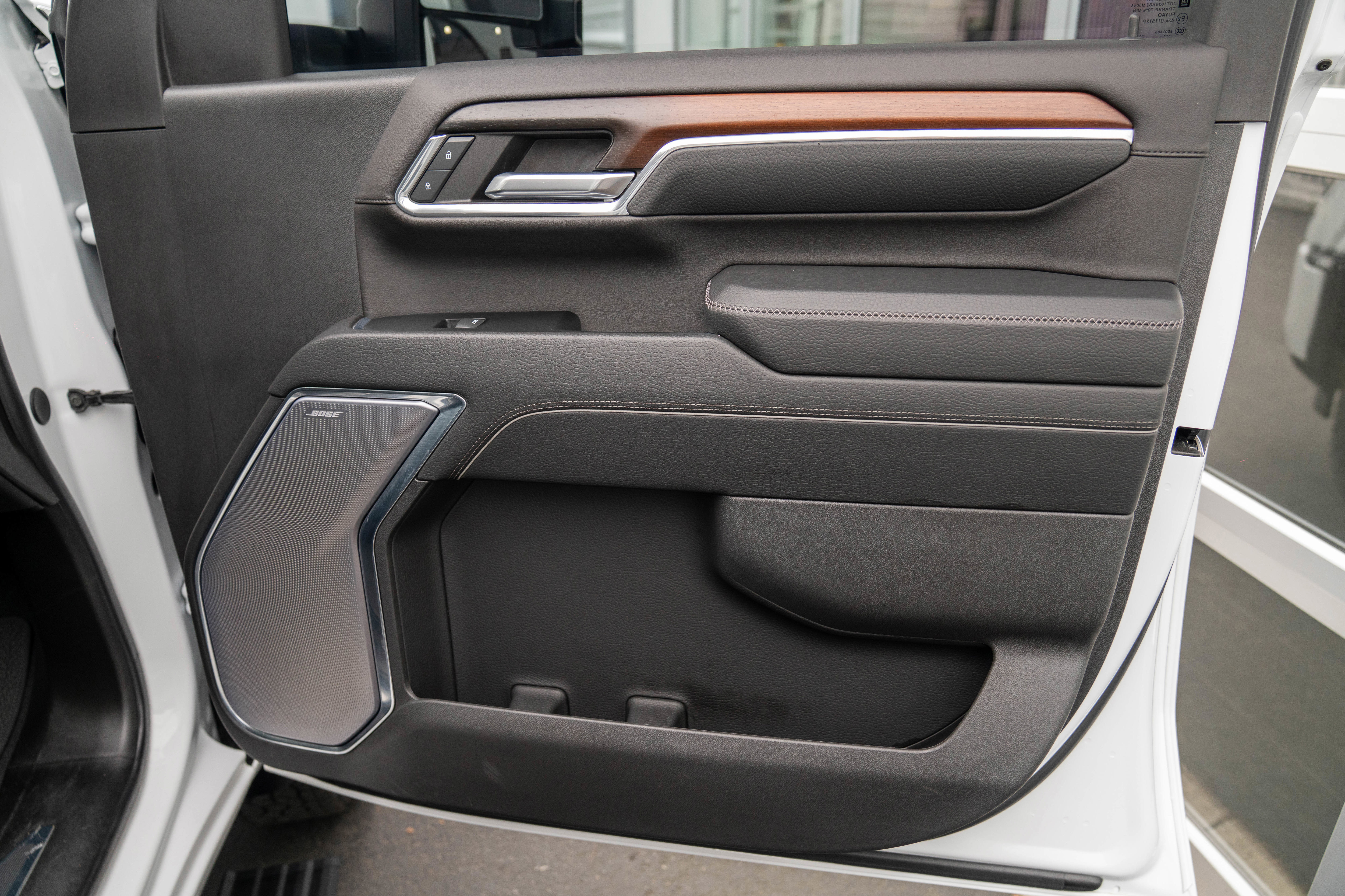 Used 2024 GMC Sierra 3500 Denali w/ Denali Reserve Package image 38