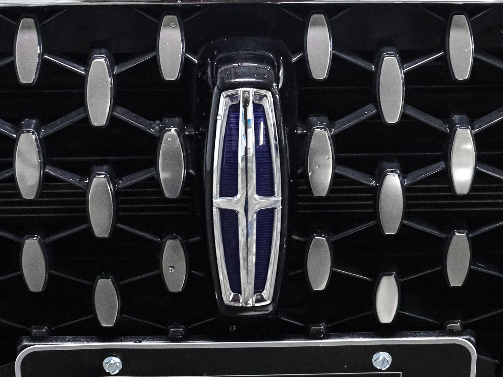 Used 2025 Lincoln Corsair Grand Touring image 13