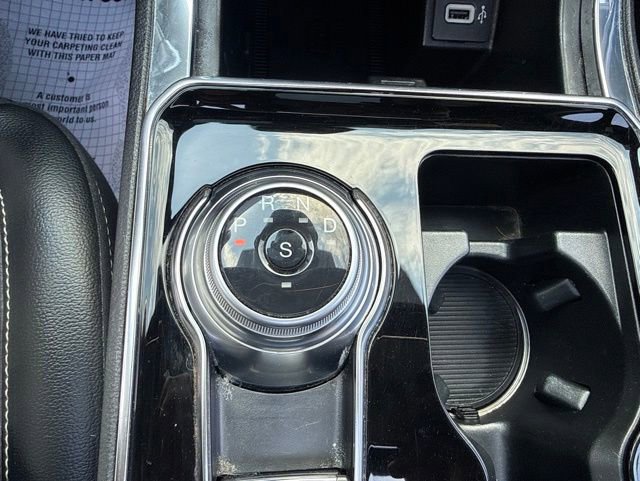 Used 2020 Ford Edge ST w/ Equipment Group 401A AWD/4WD image 19