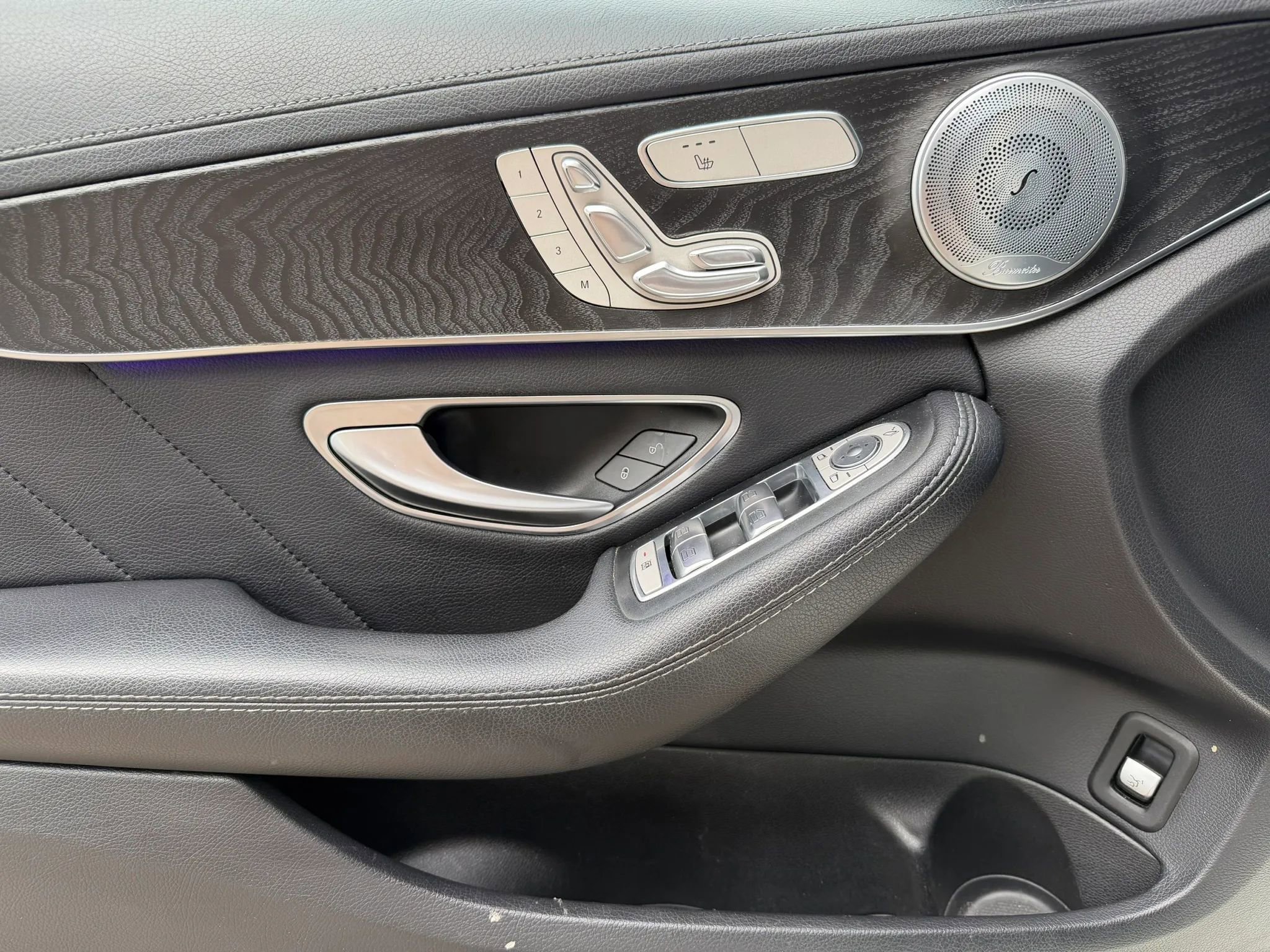 Used 2016 Mercedes-Benz C 300 4MATIC Sedan image 9