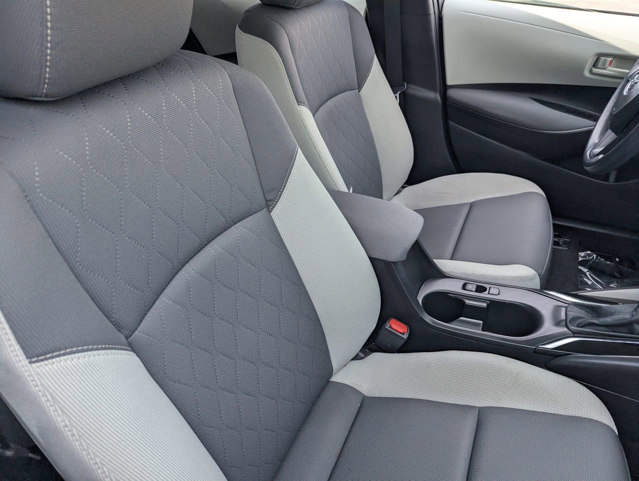 Used 2024 Toyota Corolla LE image 11