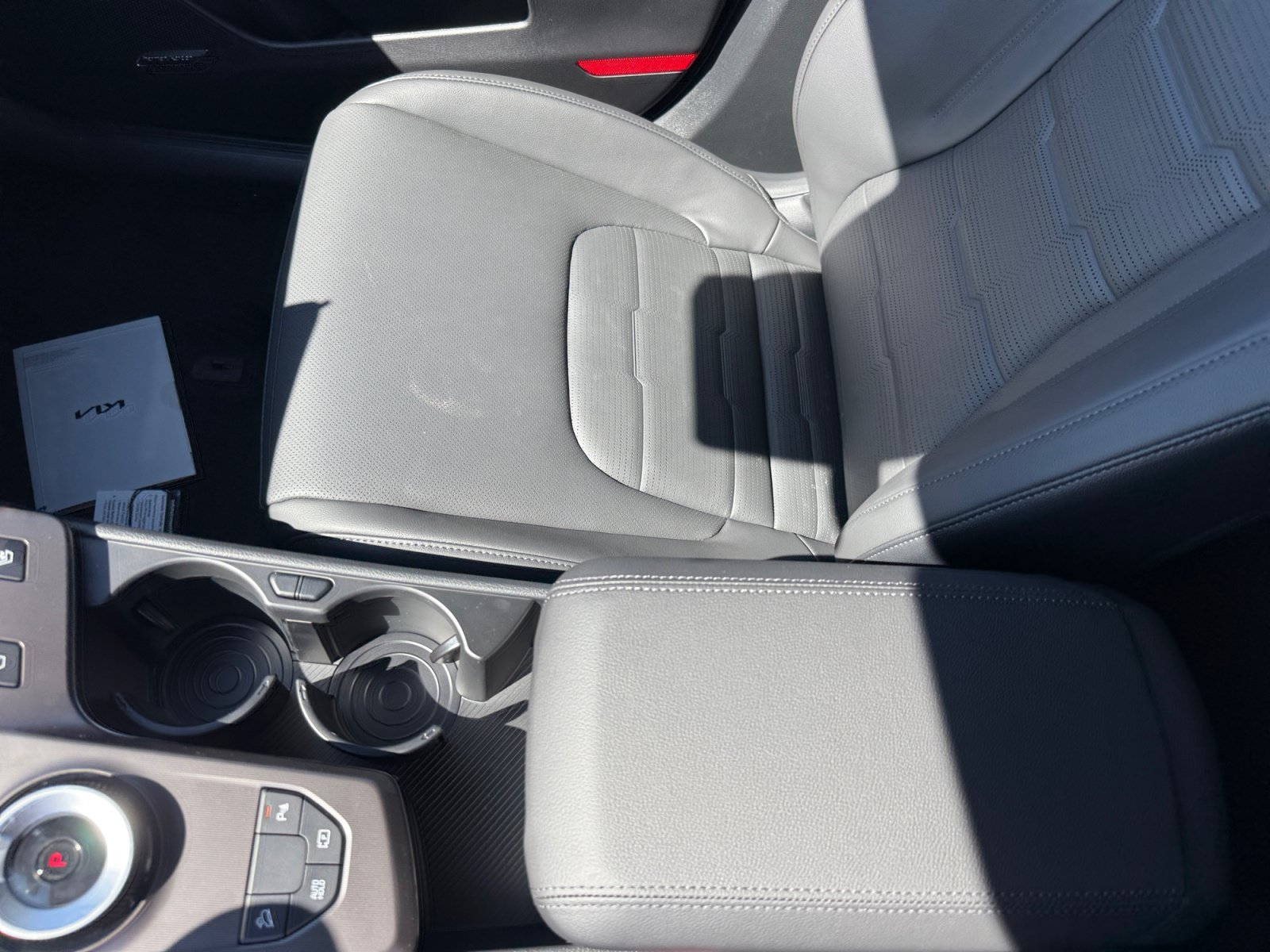 New 2027 Kia Sportage SX Prestige AWD/4WD image 14