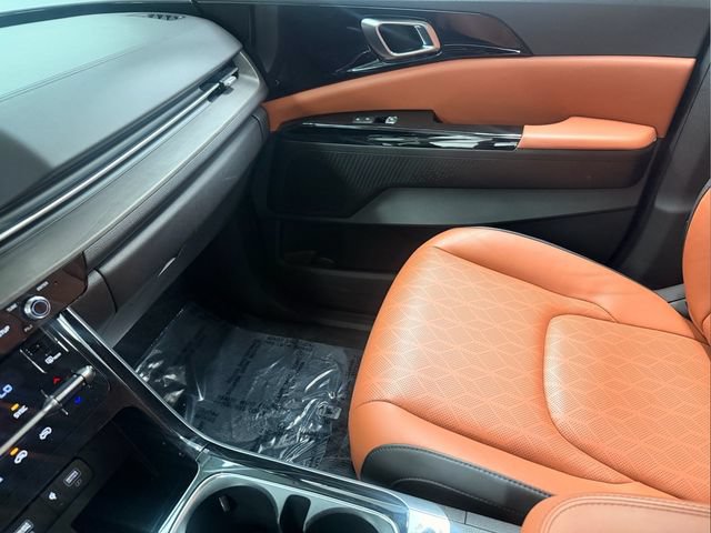 Used 2024 Kia Carnival SX FWD image 25