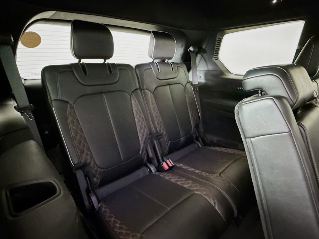 Used 2023 Jeep Grand Cherokee L Summit w/ Luxury Tech Group V image 29