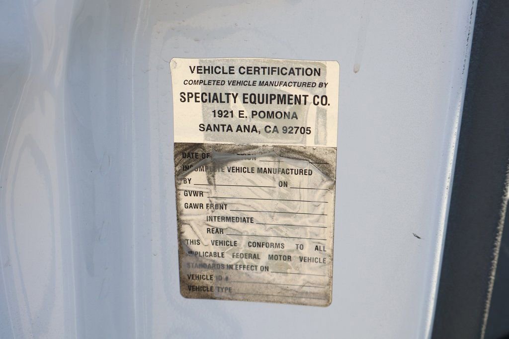 Used 2015 Ford F550 2WD Regular Cab Super Duty image 45