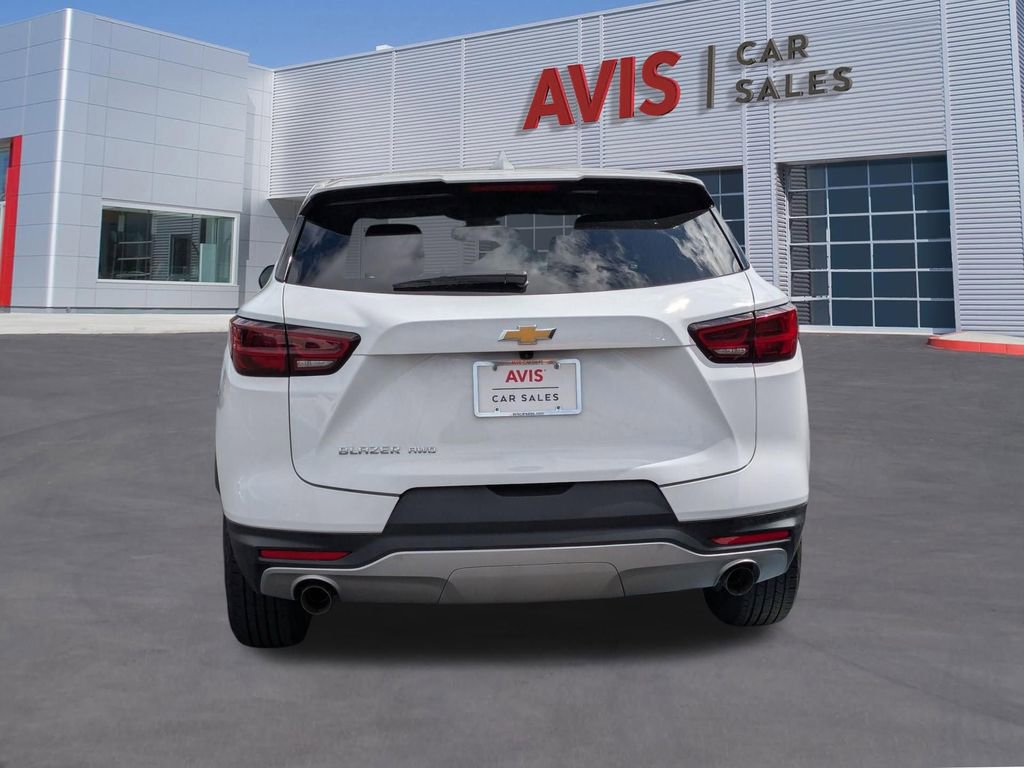 Used 2025 Chevrolet Blazer LT image 7