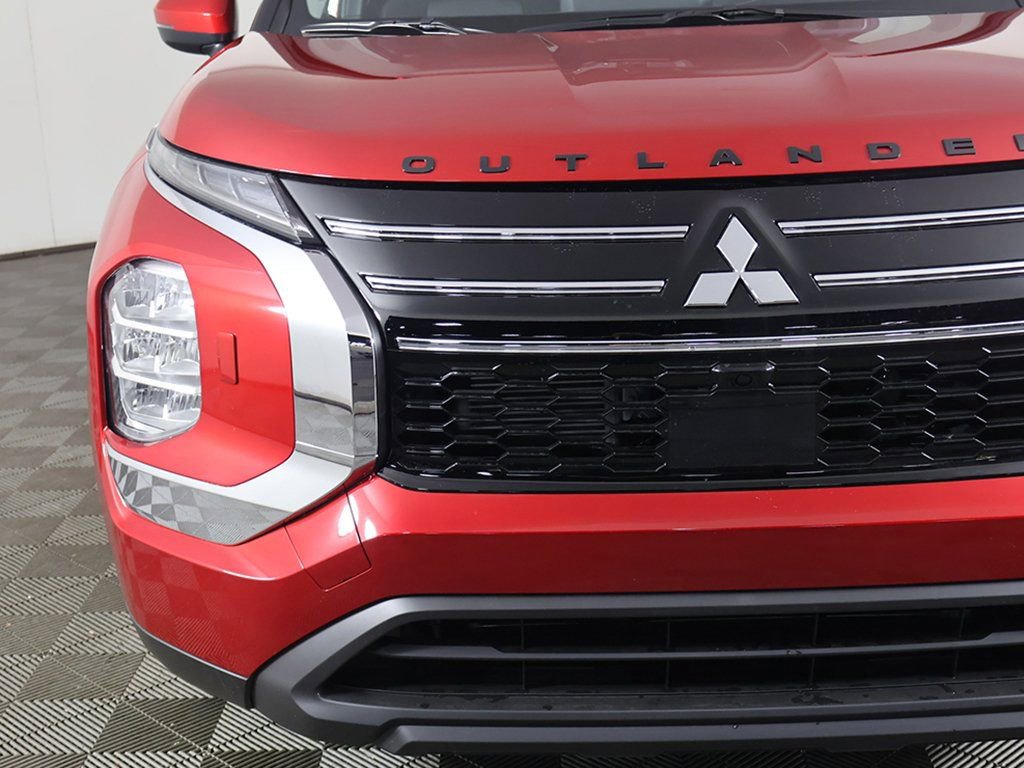 New 2026 Mitsubishi Outlander ES image 14