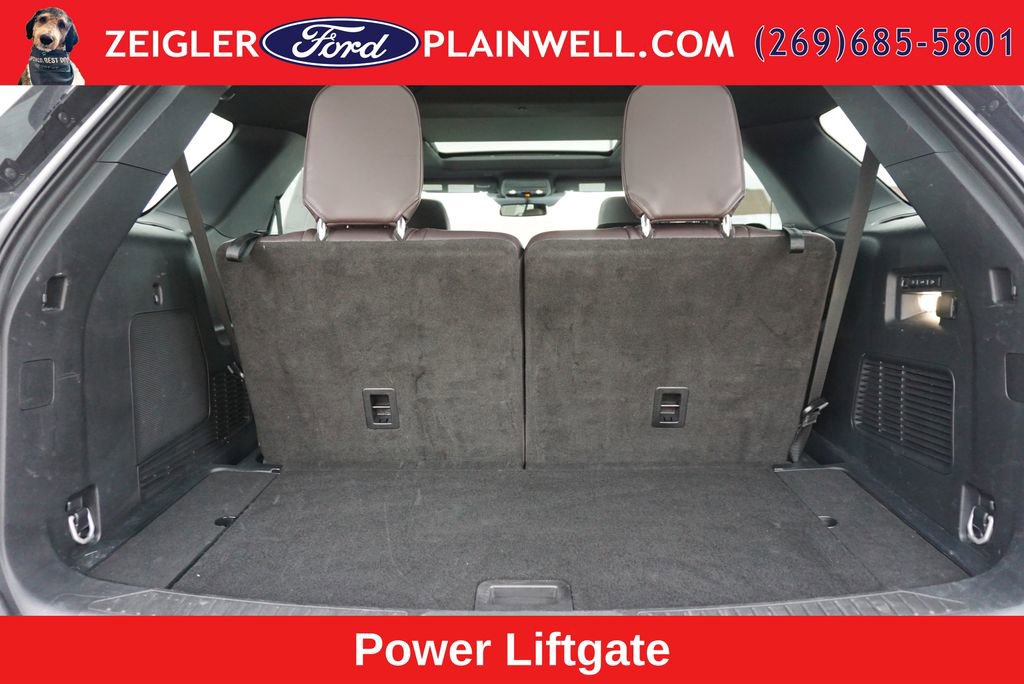 Used 2025 Ford Explorer Platinum w/ LUX Leather Package AWD/4WD image 10