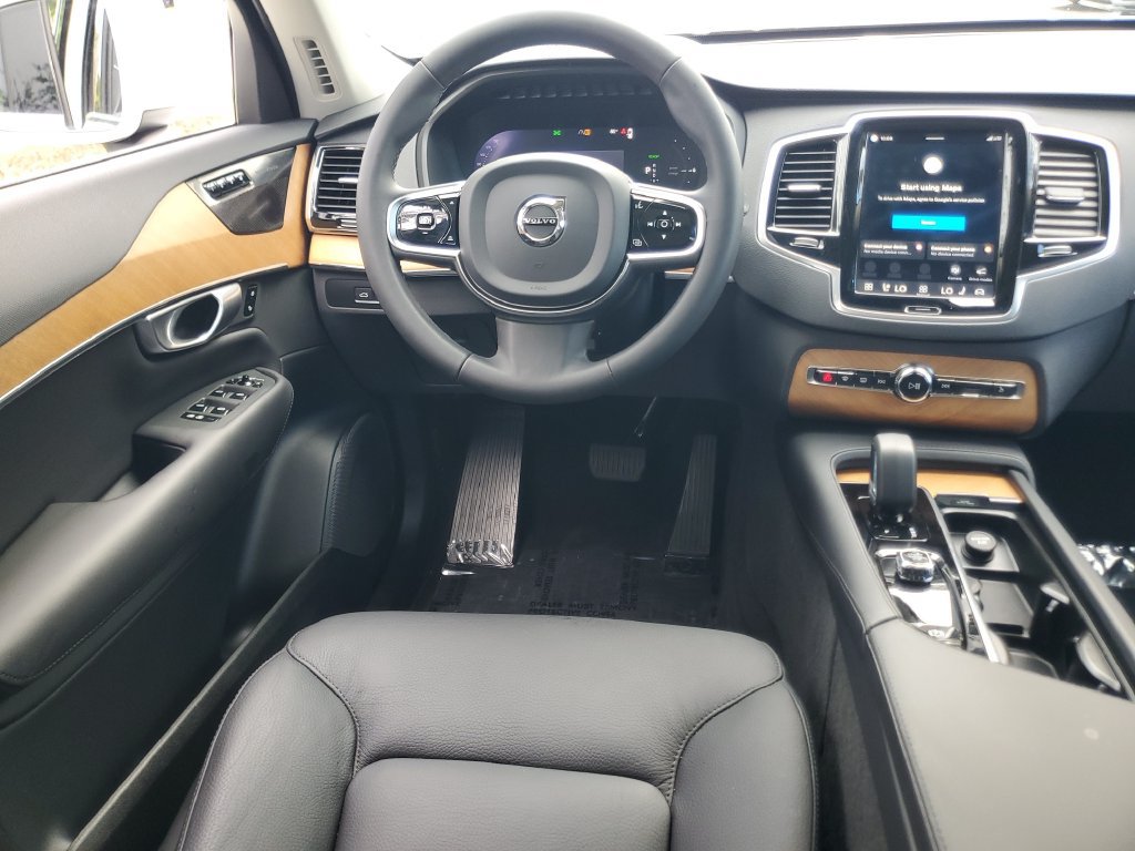 Certified 2024 Volvo XC90 T8 Plus w/ Protection Package Premier AWD/4WD image 16