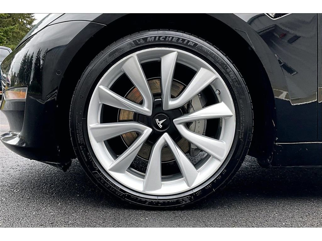 Used 2019 Tesla Model 3 Long Range AWD/4WD image 9
