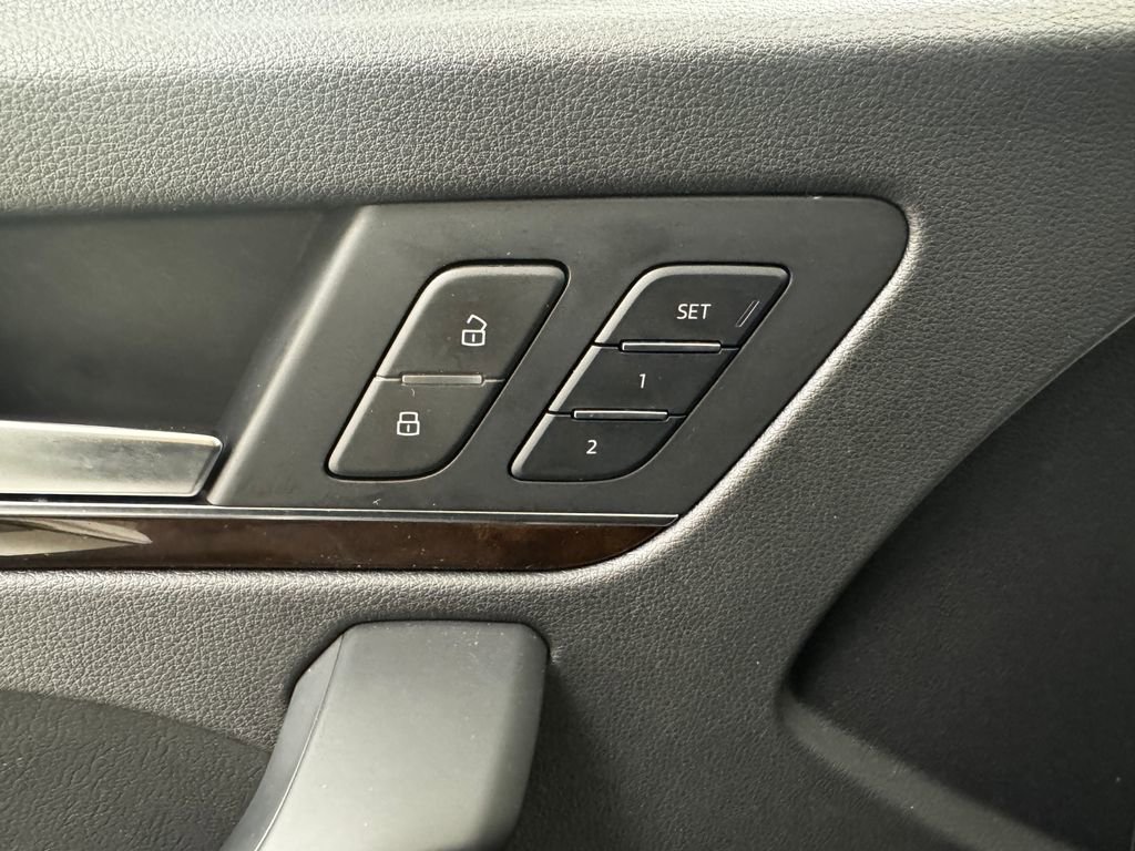 Used 2018 Audi Q5 2.0T Premium Plus w/ Premium Plus Package image 26