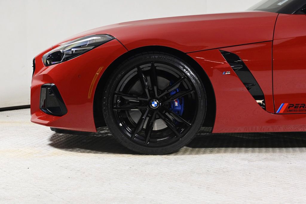 Used 2023 BMW Z4 M40i w/ Premium Package image 22